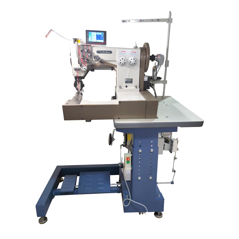 Швейная машина для изготовления мокасин с дисплеем